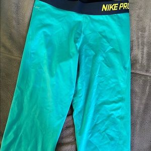 Nike Pro